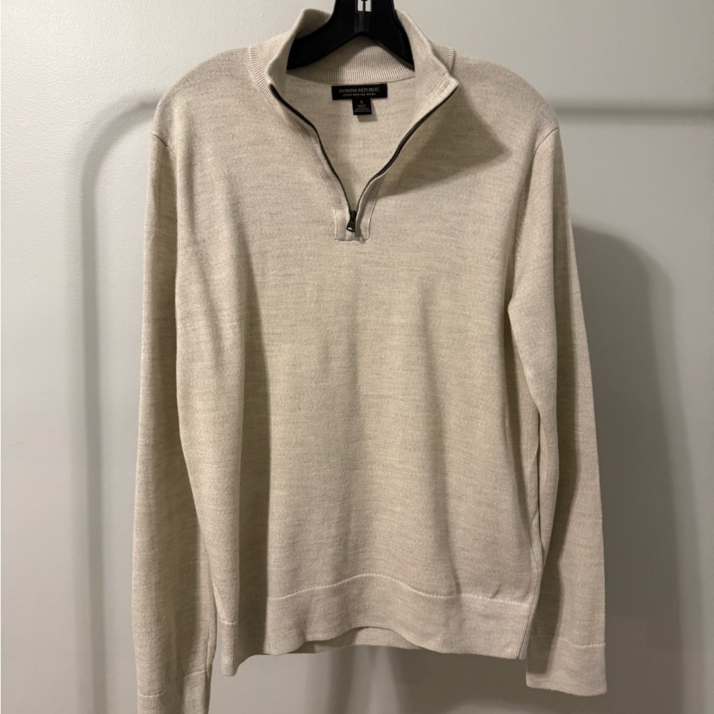 Banana Republic 100% Merion Wool Quarter Zip, size small